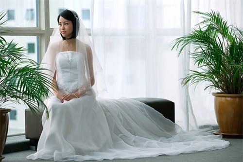 quy tac an ai cua chong dai gia khien nguoi vo tre suy sup hinh anh 1