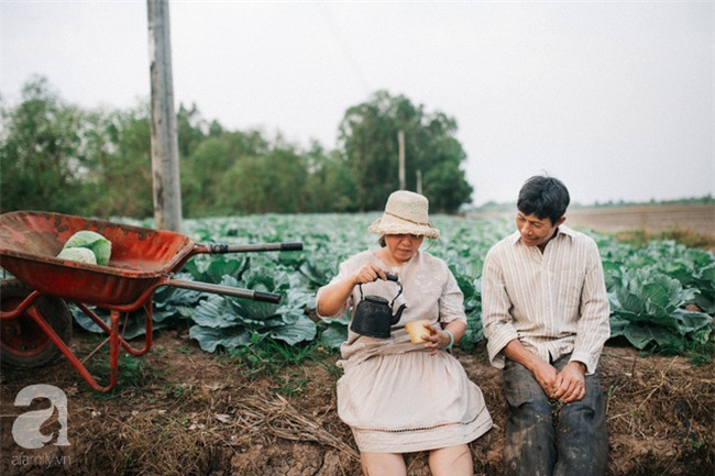 Ra mà xem cặp bố mẹ yêu thương nhau giữa mùa bắp cải hot nhất MXH - 25 năm sống dưới túp lều tranh giận nhau đúng 1 lần - Ảnh 14.