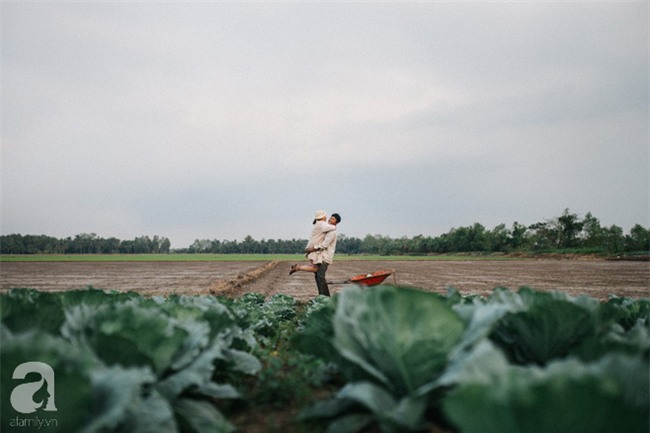 Ra mà xem cặp bố mẹ yêu thương nhau giữa mùa bắp cải hot nhất MXH - 25 năm sống dưới túp lều tranh giận nhau đúng 1 lần - Ảnh 15.
