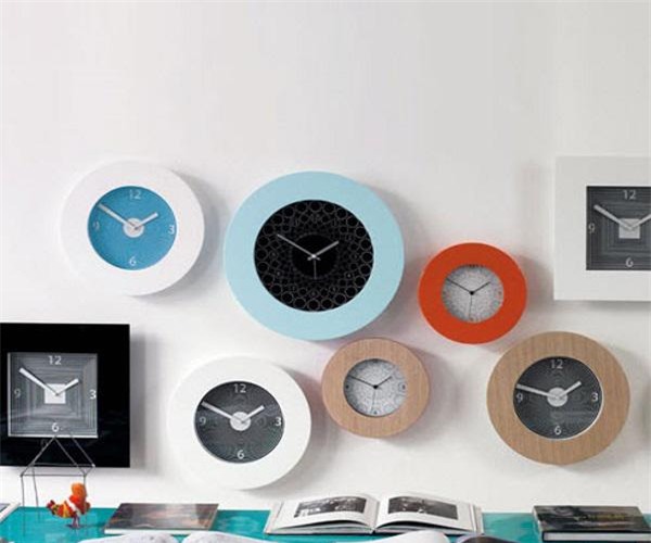 treo dong ho hop phong thuy trong nha: muon gap may, khong the "dep dau treo day" - 1