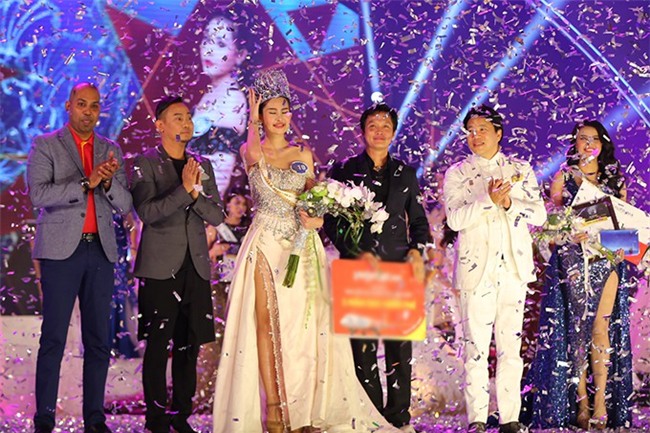 Trách nhiệm của BTC Hoa hậu Đại dương ở đâu khi Lê Âu Ngân Anh đang đứng trước nguy cơ bị thu hồi vương miện? - Ảnh 2.