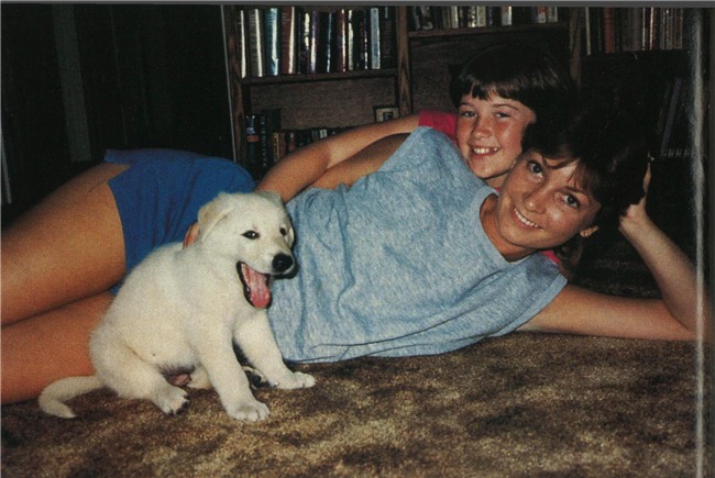 Một năm sau ngày bố qua đời, nữ sinh thổ lộ với bạn thân nguyên nhân đau đớn về cái chết của ông - Ảnh 1.