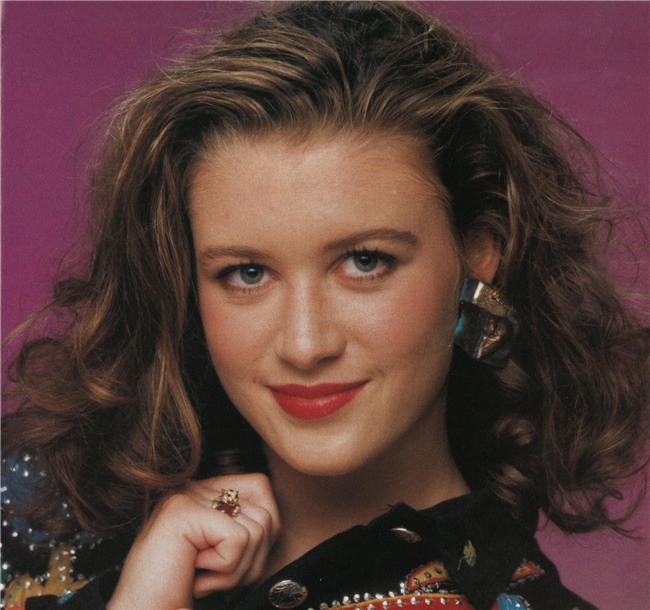 Một năm sau ngày bố qua đời, nữ sinh thổ lộ với bạn thân nguyên nhân đau đớn về cái chết của ông - Ảnh 2.