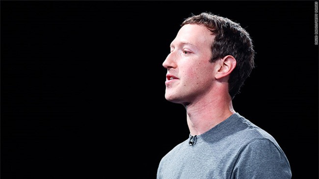 Mark Zuckerberg dang co cuu Facebook va chinh minh hinh anh 1