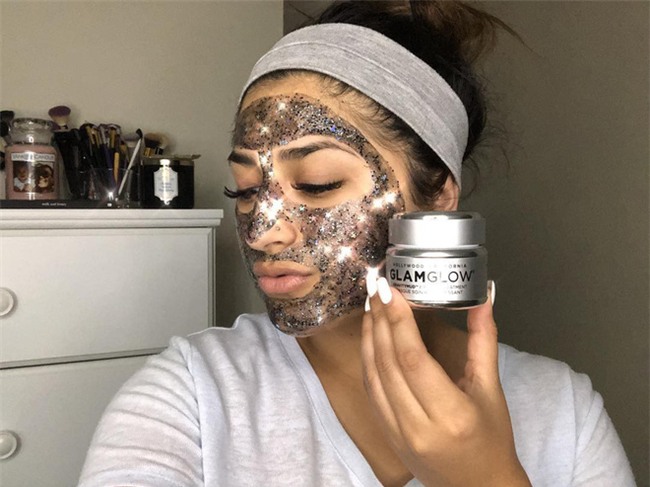 Đây chính là 2 loại mặt nạ lấp lánh đang khiến các tín đồ làm đẹp mê đắm và review về chúng - Ảnh 4.