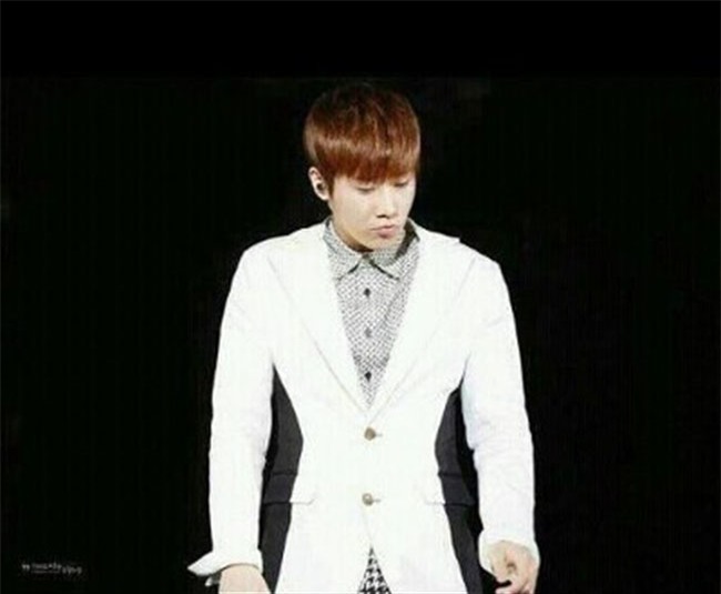 17 hinh anh "gay hieu lam" cua my nhan viet va sao chau a hinh anh 16