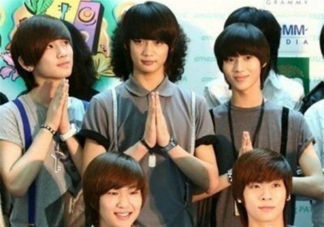 17 hinh anh "gay hieu lam" cua my nhan viet va sao chau a hinh anh 9