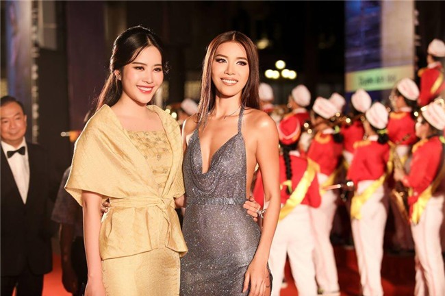 dien vay xuyen thau "qua hiem" minh tu thu hut het moi anh nhin tren tham do - 8