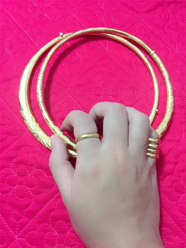 Chưa về làm dâu đã đem vàng mẹ chồng tương lai tặng đem đi cầm đồ, cô gái trẻ nhận đủ gạch xây cả lâu đài - Ảnh 3.