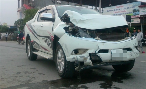 Tông chết 2 nữ sinh Hải Phòng rồi bỏ chạy, xe điên phóng như bay gây tai nạn liên hoàn - Ảnh 1.