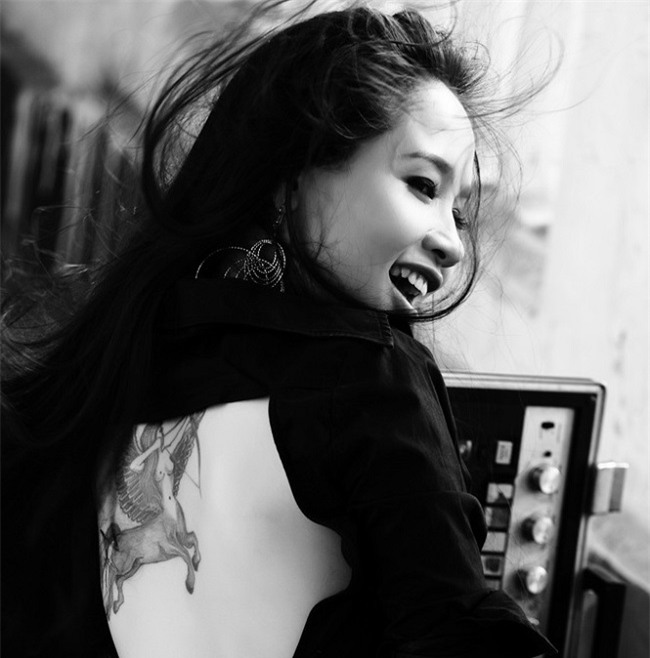 hinh xam noi kin ke, hiem hoc cua 18 my nhan viet gay to mo hinh anh 16