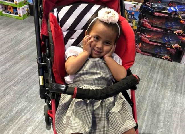 'Em be Muong Lat co the chet neu khong duoc dua di kip thoi' hinh anh 3