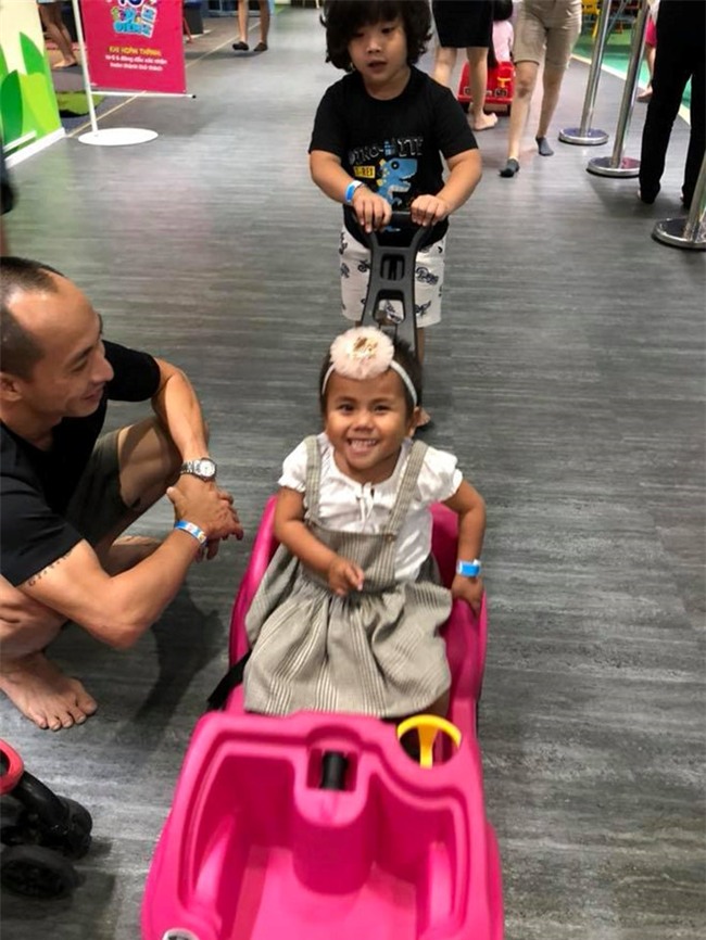 'Em be Muong Lat co the chet neu khong duoc dua di kip thoi' hinh anh 5