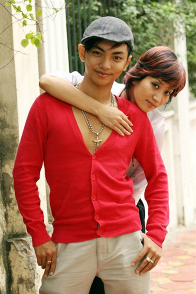Những cặp sao Việt là minh chứng cho câu nói: Tuổi tác chẳng là gì một khi mình yêu nhau!-17