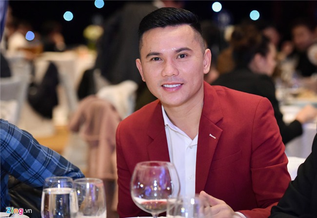 Nguoi dep Ngoc Duyen rang ro trong le cuoi voi chong hon 18 tuoi hinh anh 13