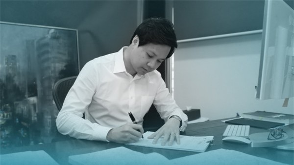 Dù lịch làm việc dày đặc nhưng Trung Tín vẫn dành thời gian, ưu tiên cho vợ con. - Tin sao Viet - Tin tuc sao Viet - Scandal sao Viet - Tin tuc cua Sao - Tin cua Sao