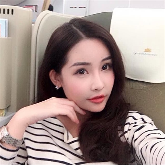 2 tháng đăng quang đầy sóng gió của HH Đại Dương Ngân Anh: hết bị soi thẩm mỹ lại bị chê mặc xấu - Ảnh 7.