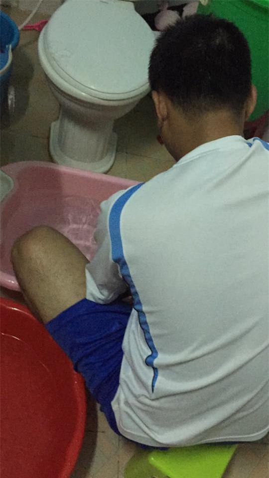 Hội những anh chồng nghiện con hơn nghiện vợ khiến chị em vừa khoái chí vừa ghen tị - Ảnh 4.