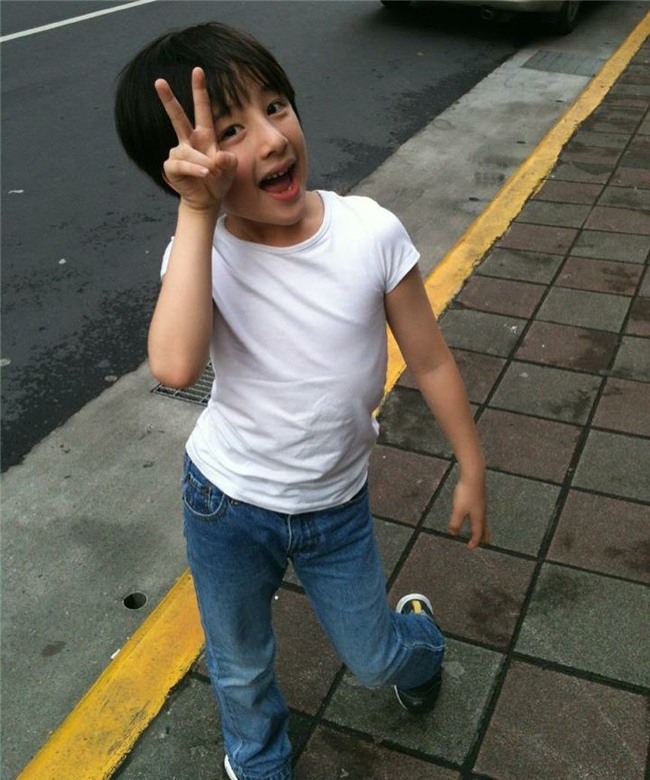 'Tieu soai ca' 13 tuoi da cao 1,70 m, hoc gioi, dan hay hinh anh 1