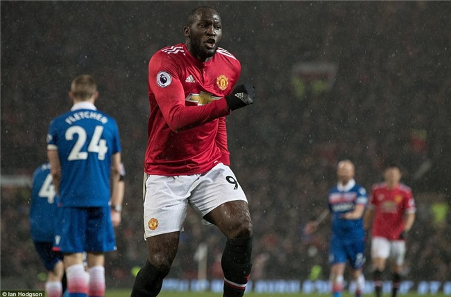 Man Utd thắng 3 sao, rút ngắn cách biệt với Man City xuống 12 điểm - Ảnh 9.