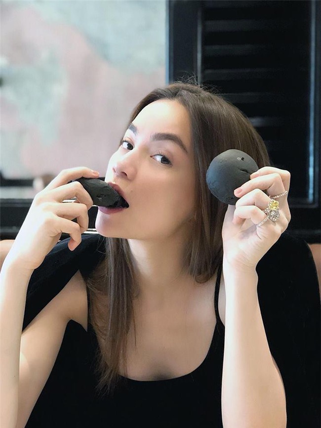 ho ngoc ha an banh van khoe kheo cung luc 4 chiec nhan kim cuong lap lanh - 3