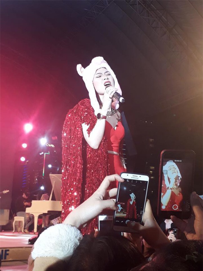 "Nghịch lý" Mỹ Tâm tuổi 37: Càng lớn thì càng trẻ trung và "lầy lội"! - Ảnh 11.