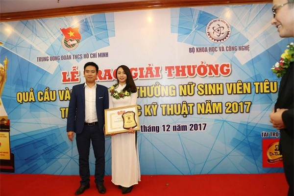 Ngọc Ánh cho biết năm 2017 là một năm đáng nhớ với cô