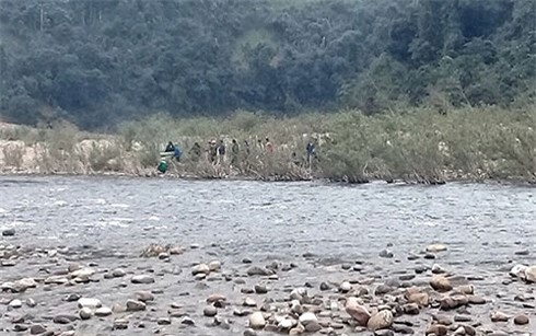 Cậu ruột tìm thấy thi thể cháu 3 tuổi sau 6 ngày mất tích - Ảnh 1.