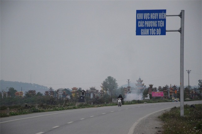 Nỗi đau đớn tột cùng của gia đình 2 nữ sinh lớp 9 bị xe ô tô điên tông chết khi đang đi học về - Ảnh 7.