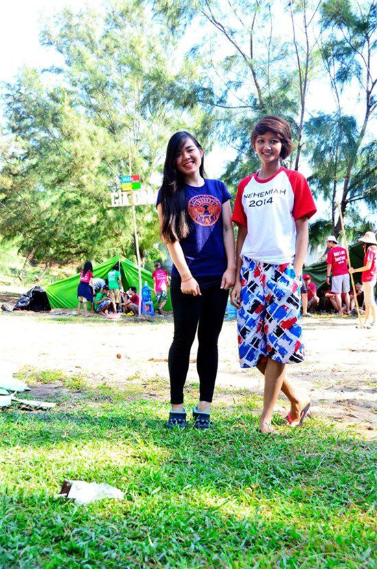 xon xao loat anh thoi qua khu ngay ngo cua tan hoa hau h'hen nie - 7