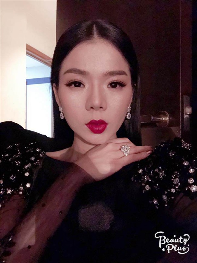 hoc tap "me bim sua" le quyen cach chon mau son giup sang bung khuon mat! - 7