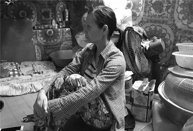 Chợ đêm Long Biên,Lao động nghèo,Hoàn cảnh khó khăn