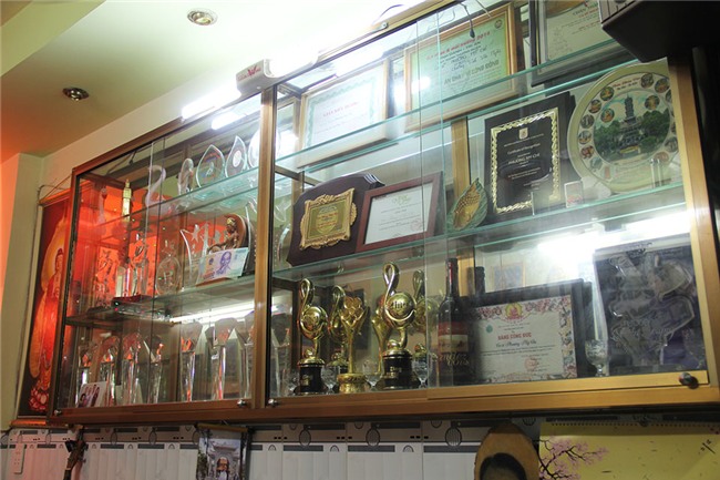 cat-xe nghin do, phuong my chi van song binh dan tai ngoi nha nho o sai gon hinh anh 12