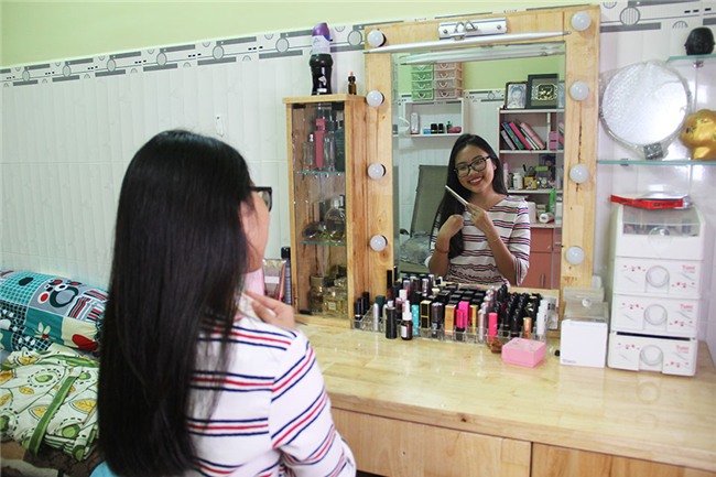 cat-xe nghin do, phuong my chi van song binh dan tai ngoi nha nho o sai gon hinh anh 7