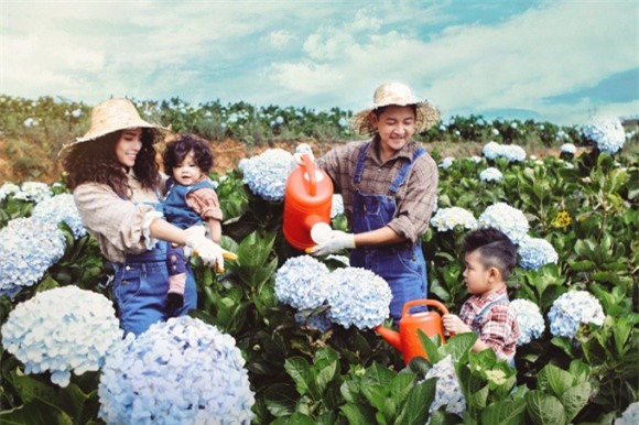 Hải Băng và Thành Đạt, vợ chồng Hải Băng, Thanh Đạt, Hải Băng và con