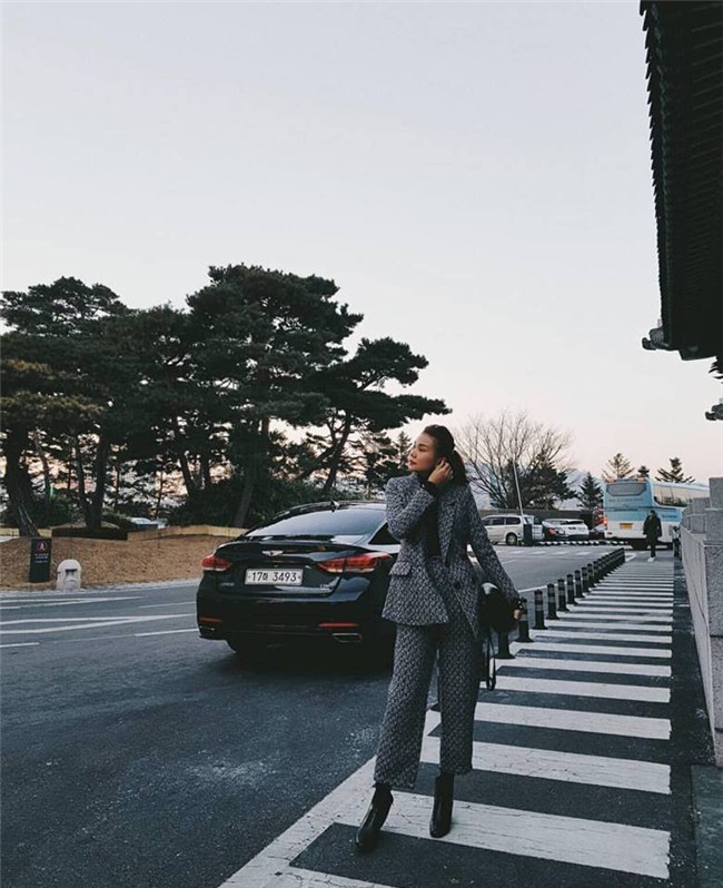 Hồ Ngọc Hà - Huyền Baby lên đồ mát mẻ hết cỡ nổi bật nhất street style tuần qua-6