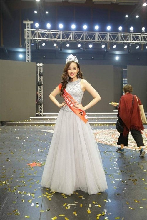 Hết Đặng Thu Thảo, Hari Won... giờ đến Mâu Thủy cũng mê đắm chiếc váy này-8