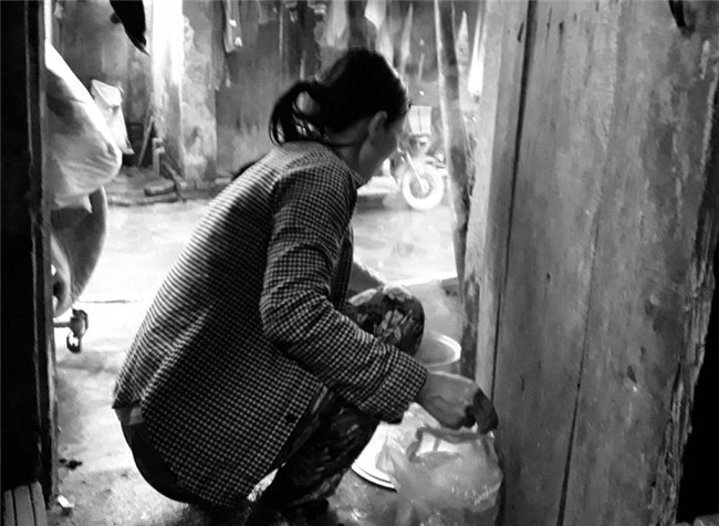 Chợ Long Biên,Lao động nghèo,Hoàn cảnh khó khăn