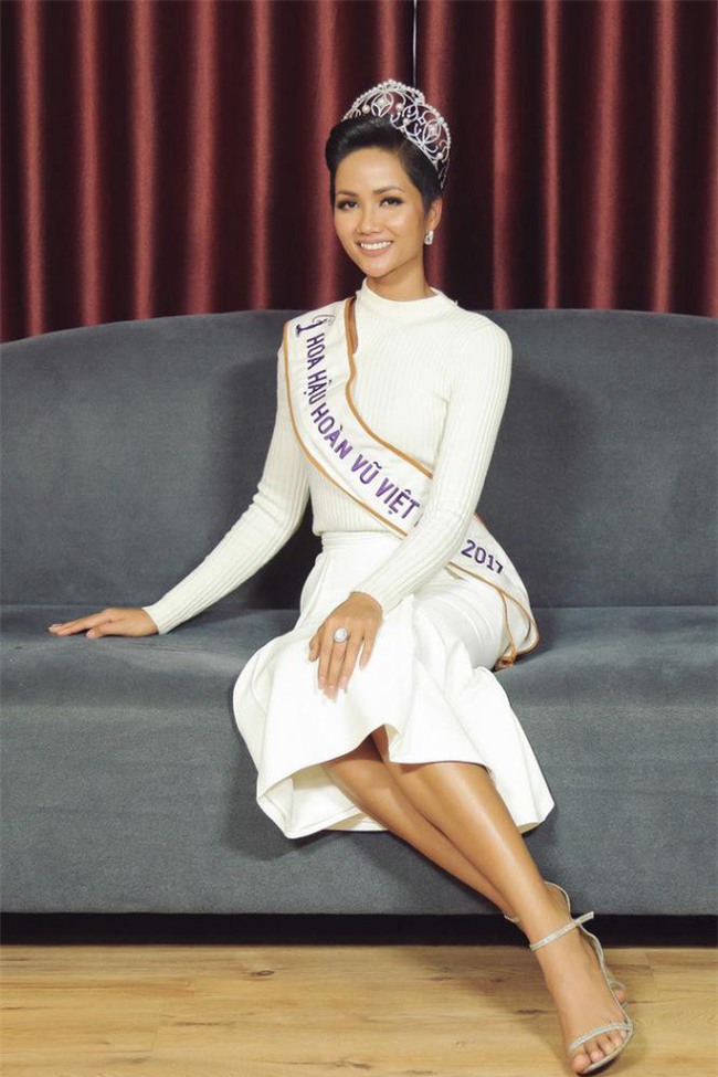 Sở hữu làn da nâu như Hhen Nie mặc đẹp không khó, quan trọng là phải chọn đúng tông màu hợp da - Ảnh 6.