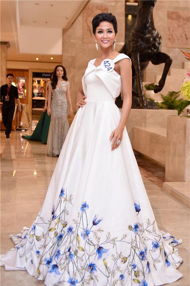 Sở hữu làn da nâu như Hhen Nie mặc đẹp không khó, quan trọng là phải chọn đúng tông màu hợp da - Ảnh 7.