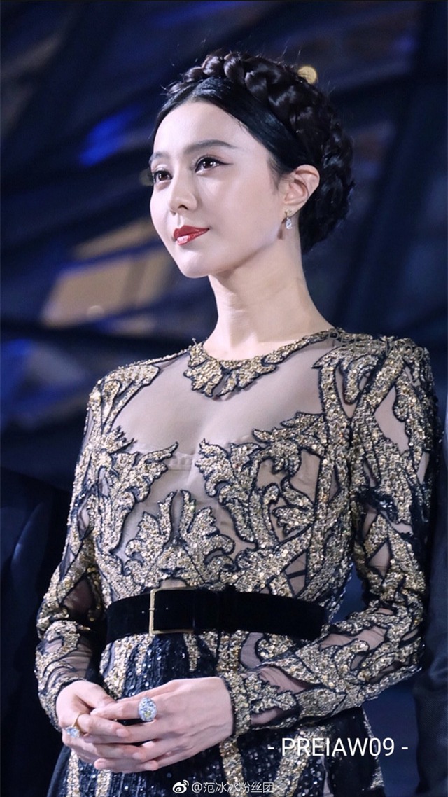 
Ở tuổi 36, cô vẫn luôn là một trong những nữ diễn viên xinh đẹp và cuốn hút nhất làng giải trí Hoa ngữ.
