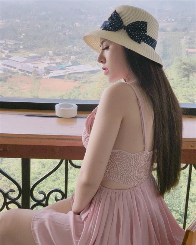 anh doi thuong goi cam cua co giao tieng anh hot nhat tuan qua hinh anh 10