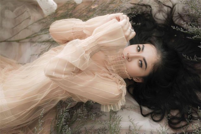 anh doi thuong goi cam cua co giao tieng anh hot nhat tuan qua hinh anh 16