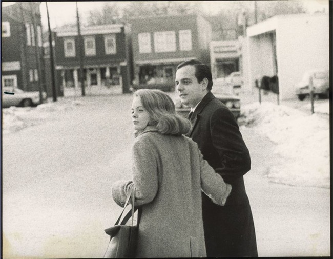 Cô gái xinh đẹp bị bố mẹ giam trong viện tâm thần vì có bầu với bạn trai, 44 năm sau không ai tin nổi chuyện này lại xảy ra - Ảnh 4.