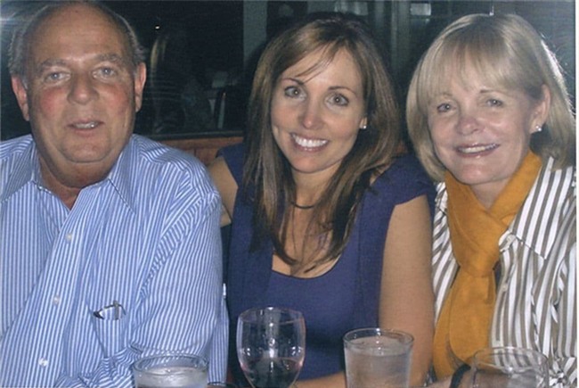 Cô gái xinh đẹp bị bố mẹ giam trong viện tâm thần vì có bầu với bạn trai, 44 năm sau không ai tin nổi chuyện này lại xảy ra - Ảnh 7.