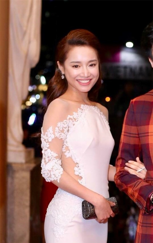 Phá sóng với 3 phút cầu hôn đã đành, Trường Giang còn là nam nhân mặc xuề xòa nhất sự kiện - Ảnh 4.