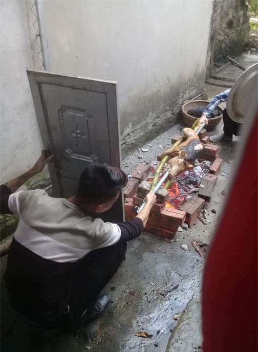 Khi bạn thèm lợn quay và trổ tài bắt chước đầu bếp siêu đẳng trên Youtube, kết quả có thể thảm hại thế này đây - Ảnh 3.