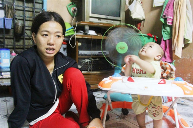 Chồng bỏ đi, người mẹ trẻ nuốt nước mắt nuôi hai con nhỏ dại, bệnh tật - Ảnh 16.