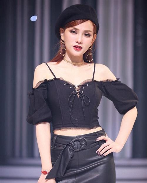 giam 14kg sau sinh, day la bi quyet giup thu thuy lay lai voc dang quyen ru - 11