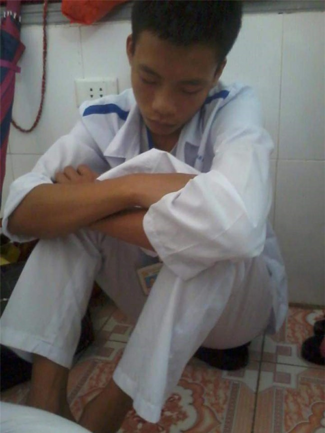 Sinh viên trường Y: Ăn tranh thủ, ngủ khẩn trương, ế là chuyện thường